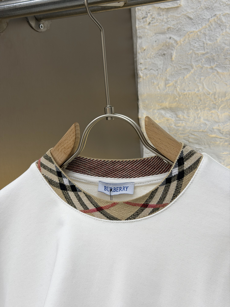 Burberry Premium %100 Pamuk Sweatshirt