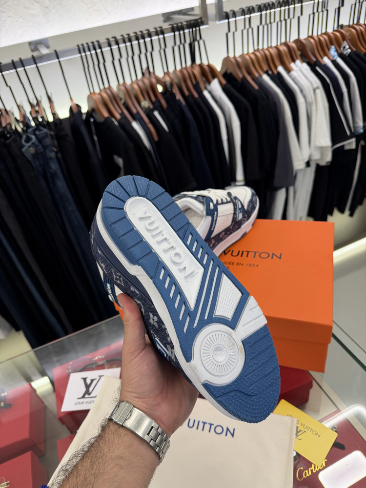 Louis Vuitton Leather Trainer Sneakers