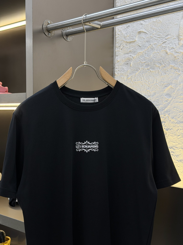 Les Benjamins Logo Appliquéd %100 Cotton Tshirt