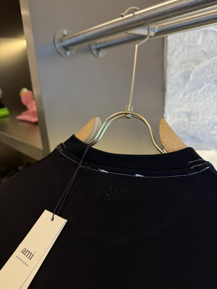 Ami Paris %100 Cotton Logo Appliquéd Tshirt