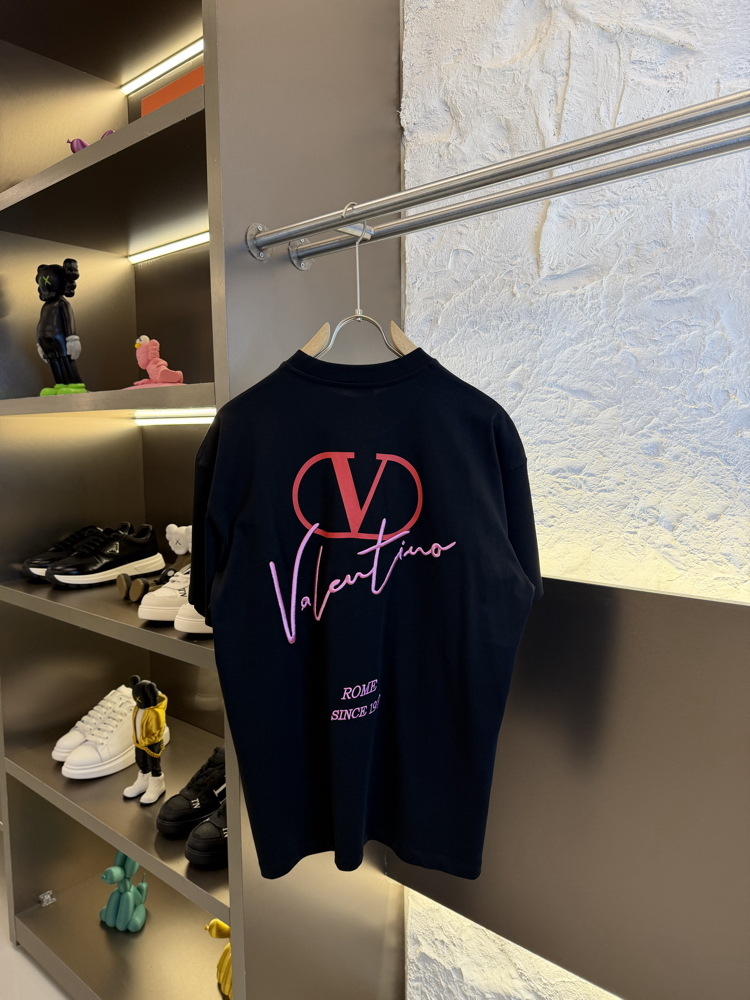 Valentino Garavani Logo Appliquéd %100 Cotton Tshirt