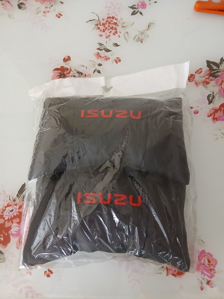 Isuzu Oto Yastık 