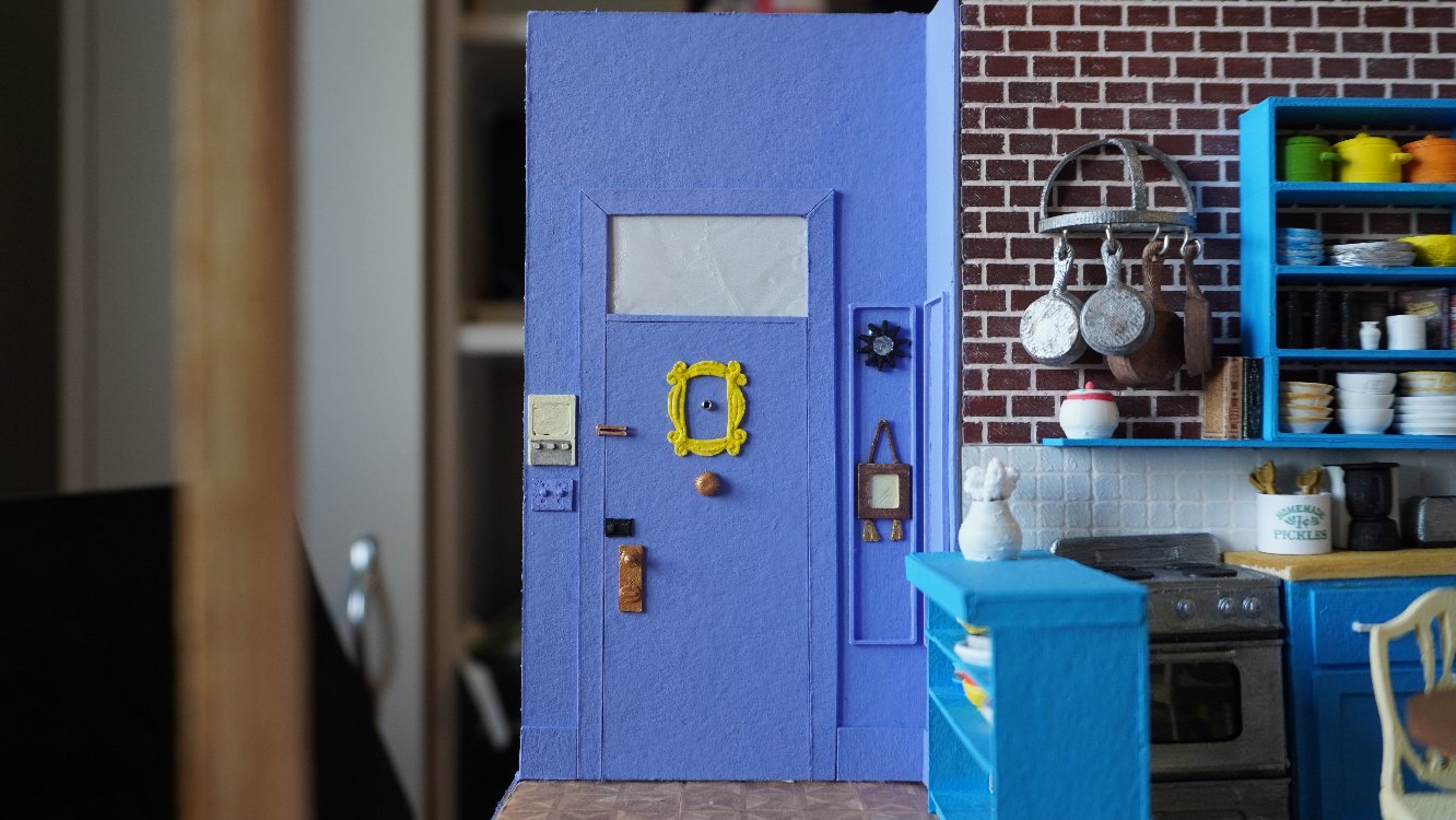 Friends Diorama