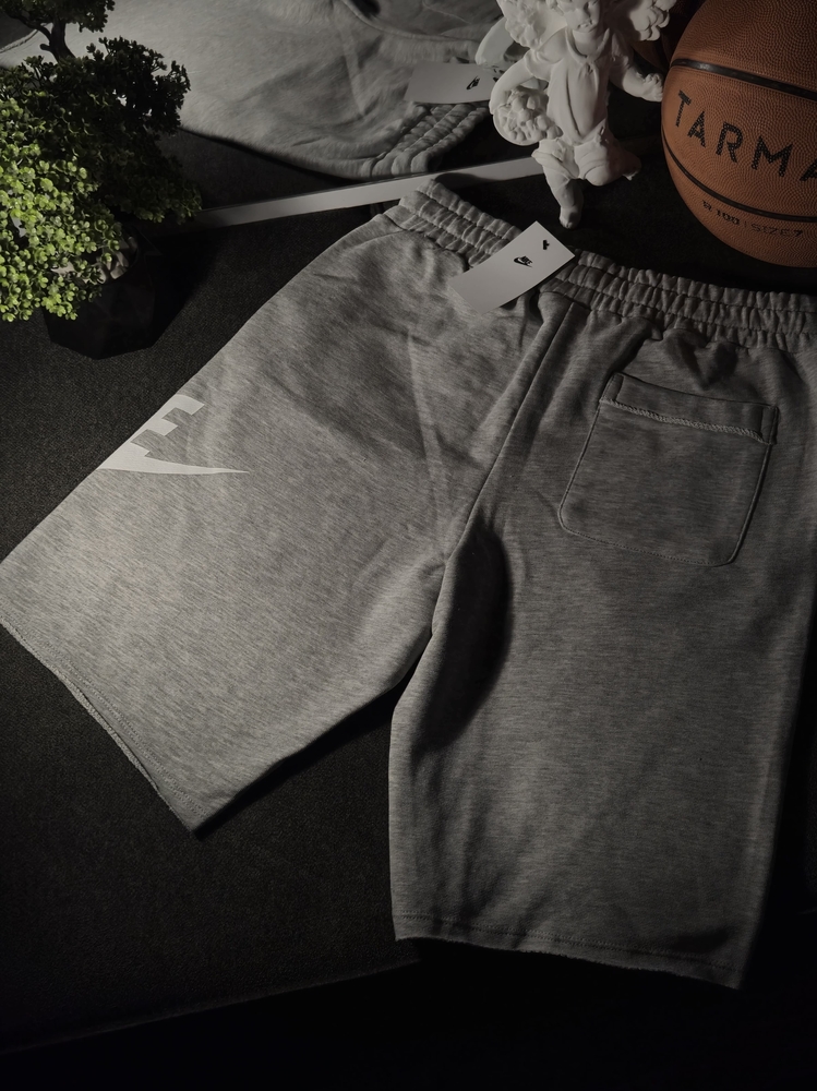 Nike ‘SWOOSH’ Short Gri
