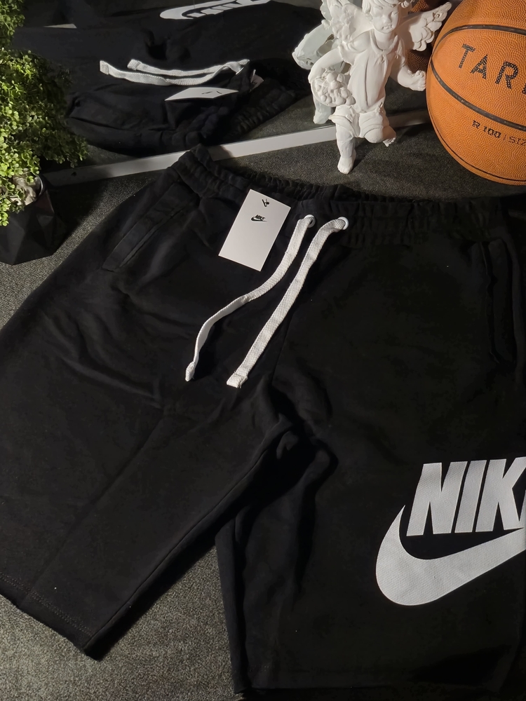 Nike ‘SWOOSH’ Short Siyah