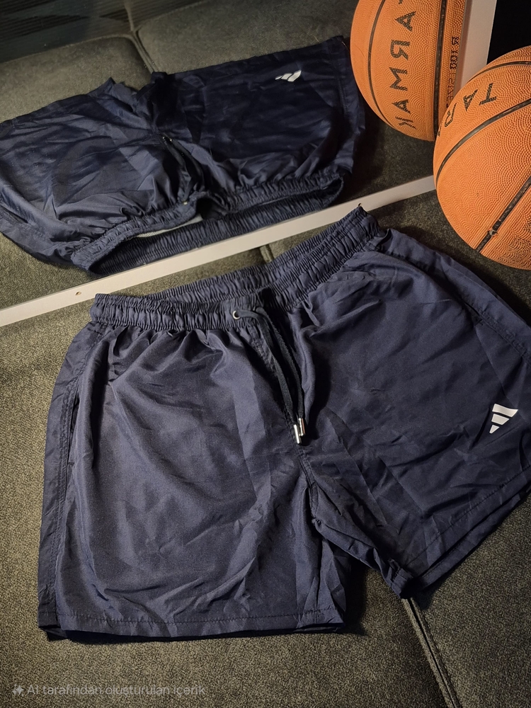 Deniz şortu Adidas 