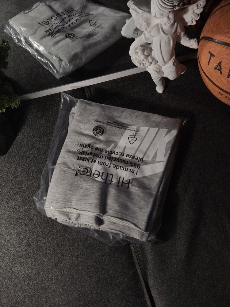 Nike ‘SWOOSH’ Short Gri