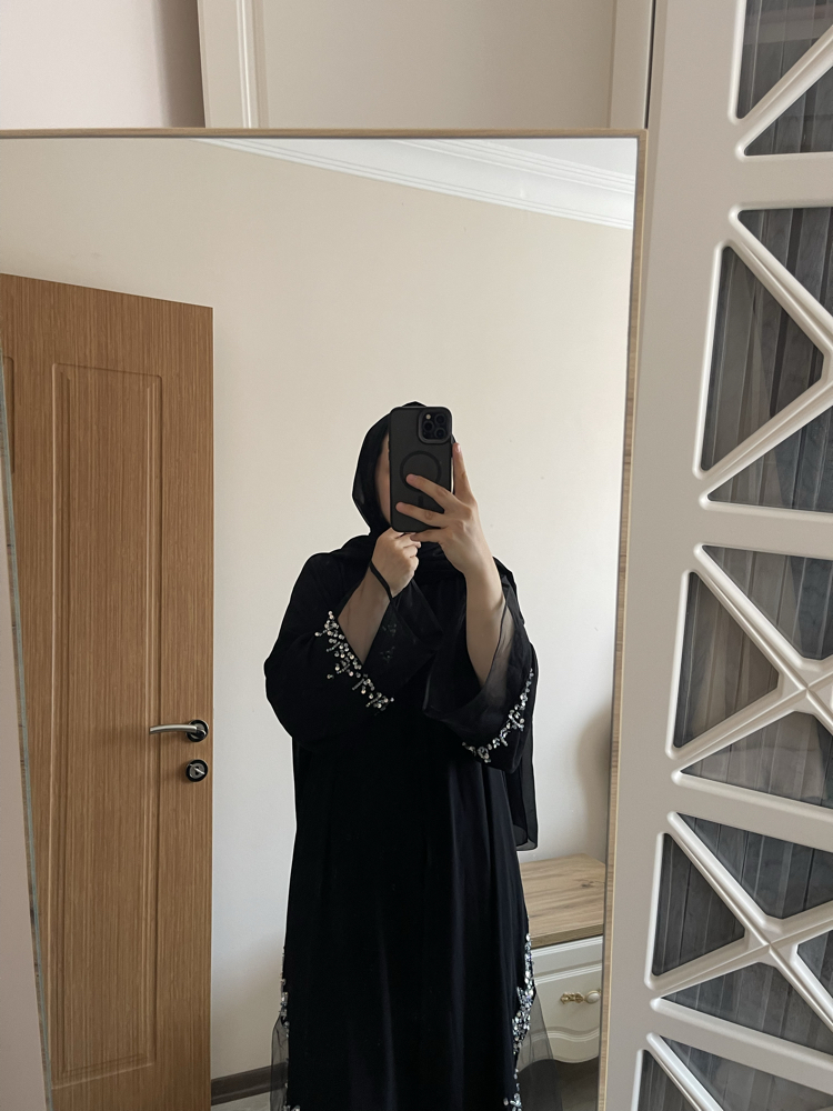 Tül detaylı abaya
