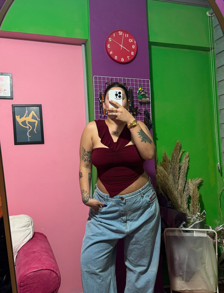 BORDO STRAPLEZ CROP