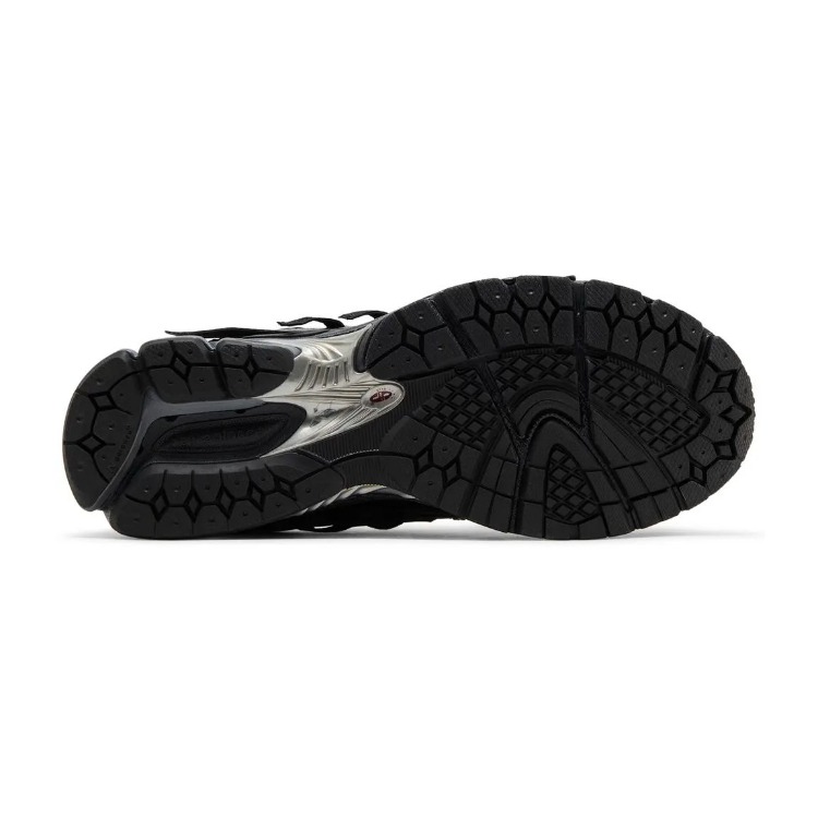New Balance 1906A Black ( DAR KALIP 1 BEDEN BÜYÜK ALINIZ )