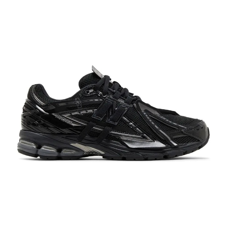 New Balance 1906A Black ( DAR KALIP 1 BEDEN BÜYÜK ALINIZ )