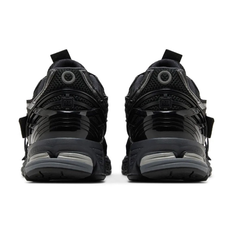 New Balance 1906A Black ( DAR KALIP 1 BEDEN BÜYÜK ALINIZ )