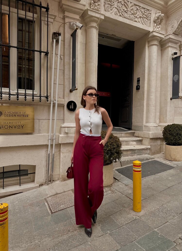 Bel Detaylı Düz Kesim Pantolon ✨