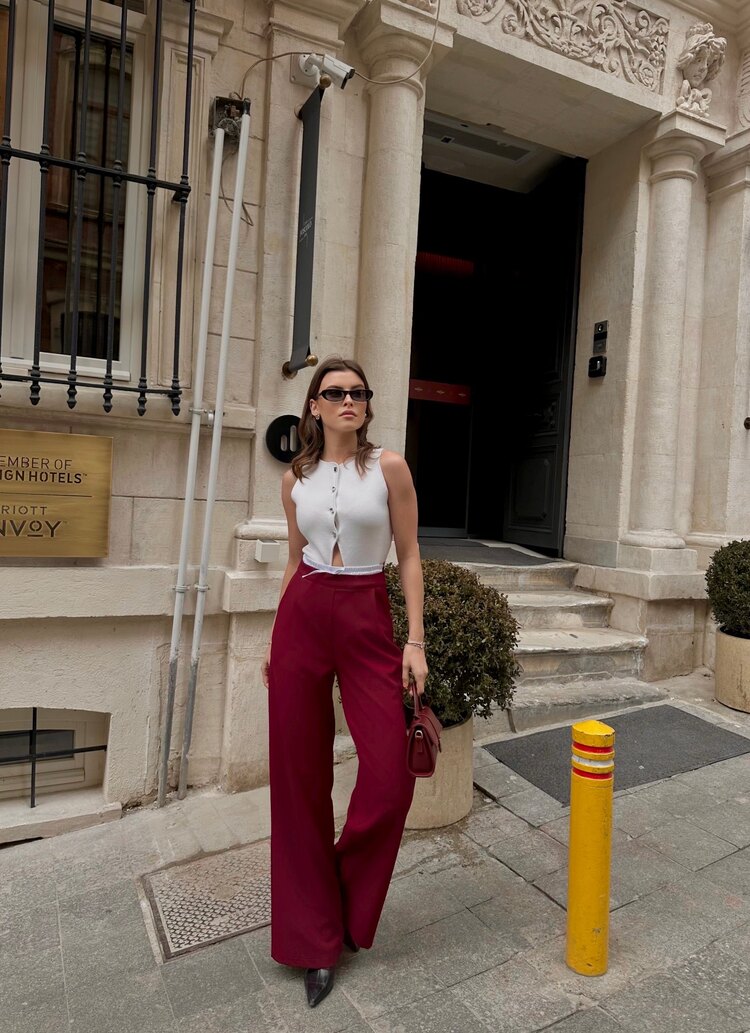Bel Detaylı Düz Kesim Pantolon ✨