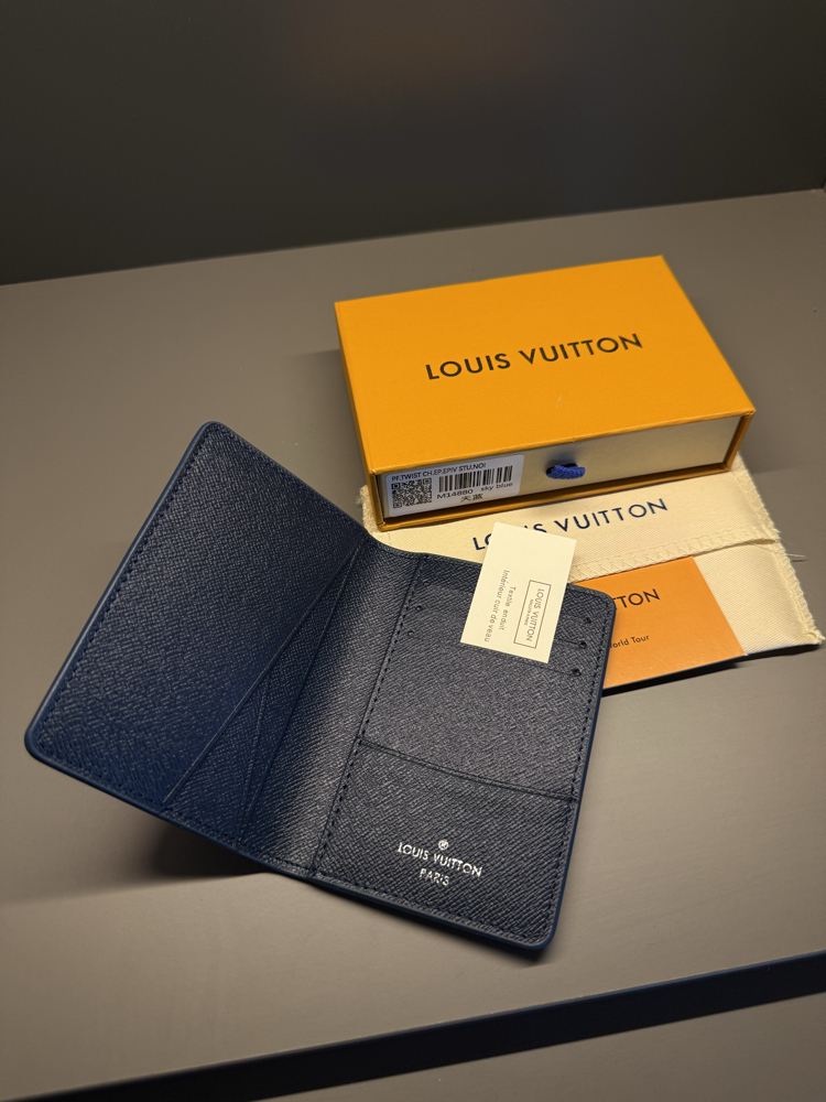 LUIS VUITTON KARTLIK 