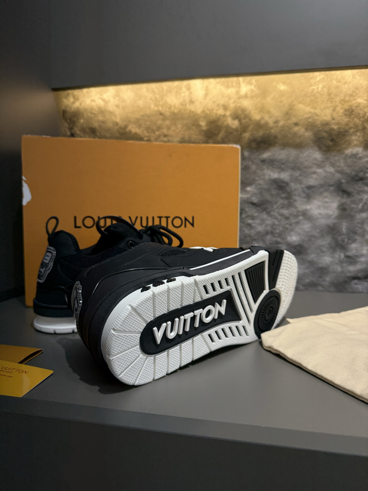 LOUIS VUITTON SKATE