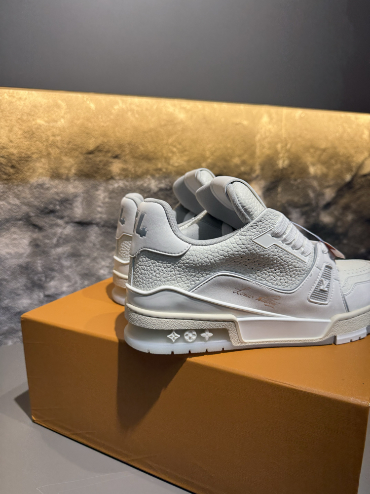 LOUİS VUITTON SKATE 