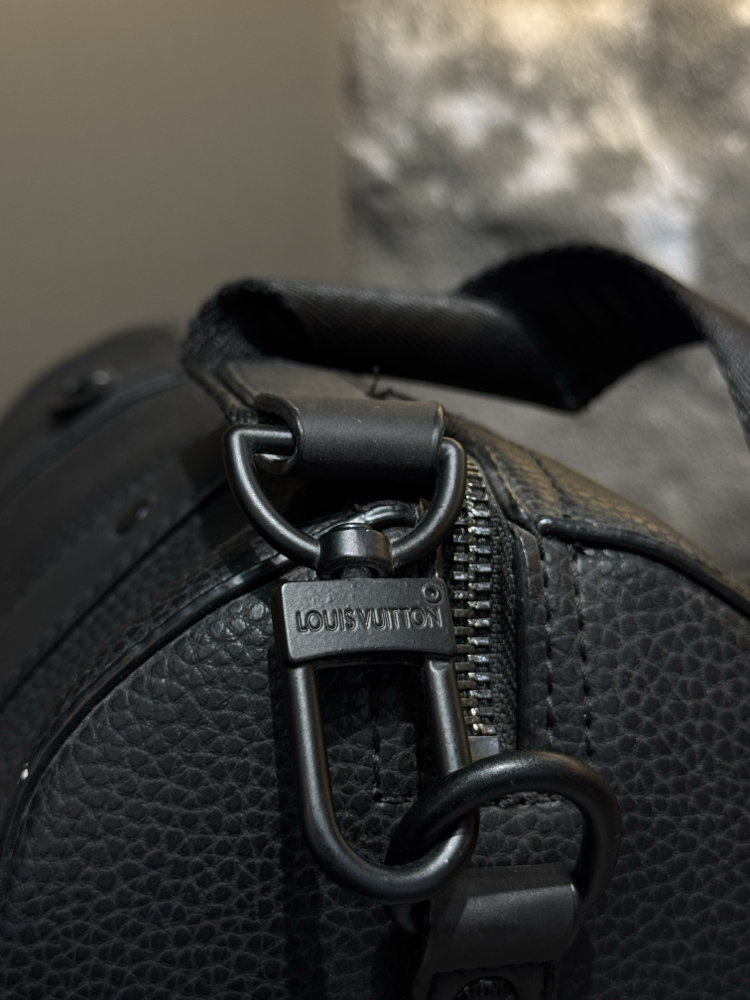 LOUIS VUITTON ÇANTA
