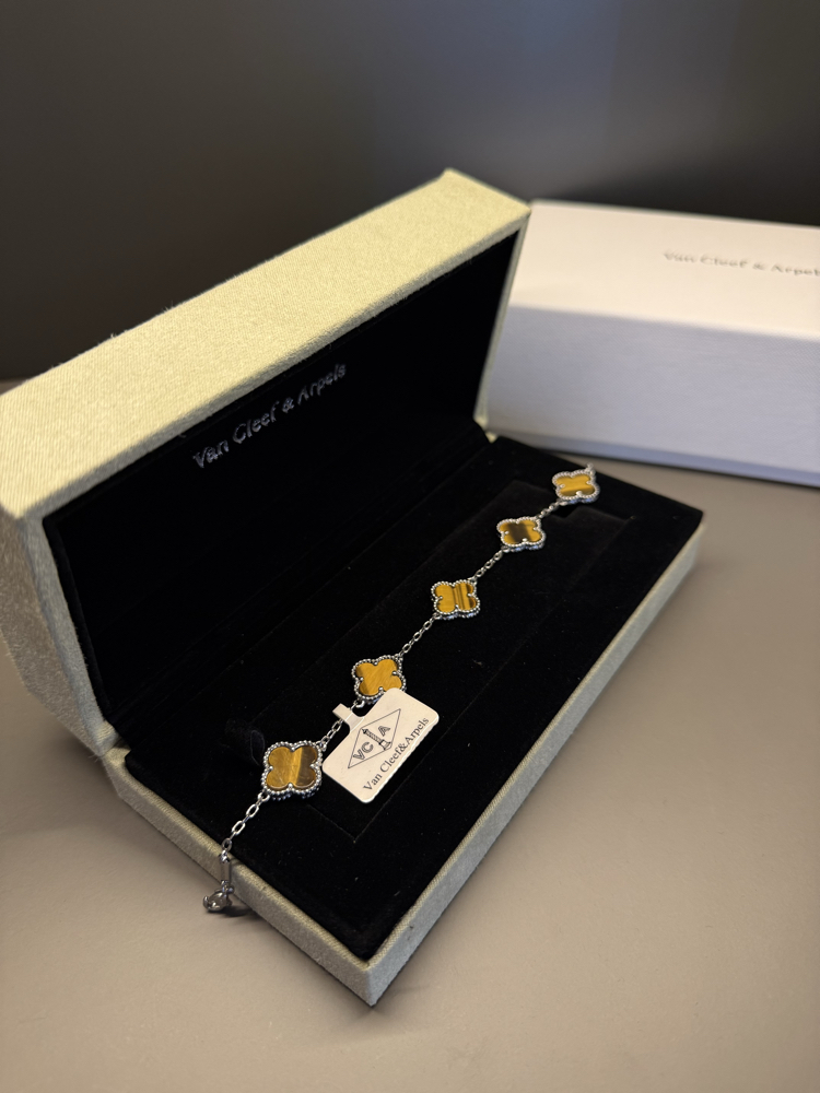 VAN CLEEF & ARPELS BİLEKLİK