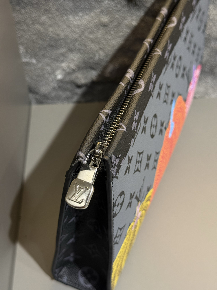 LOUIS VUITTON EL ÇANTASI