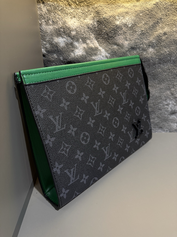 LOUIS VUITTON EL ÇANTASI