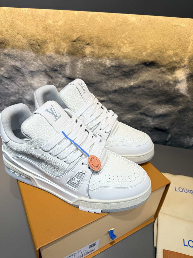 LOUİS VUITTON SKATE 