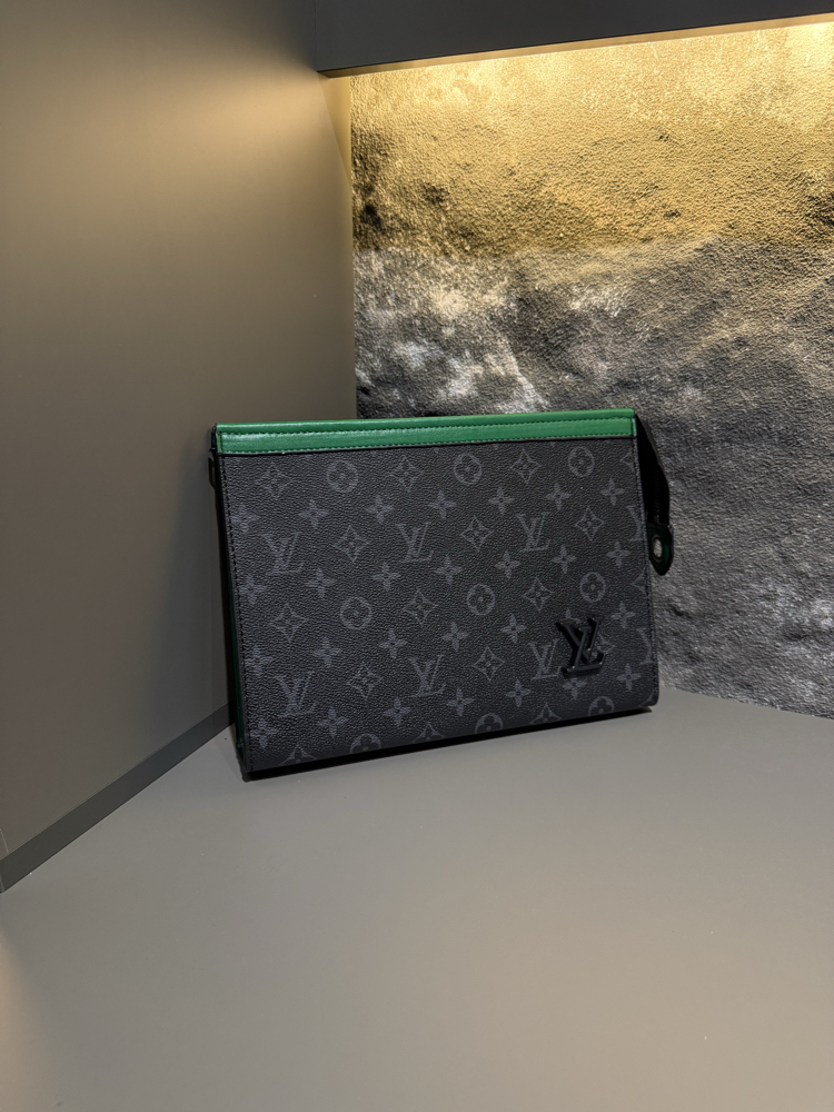 LOUIS VUITTON EL ÇANTASI
