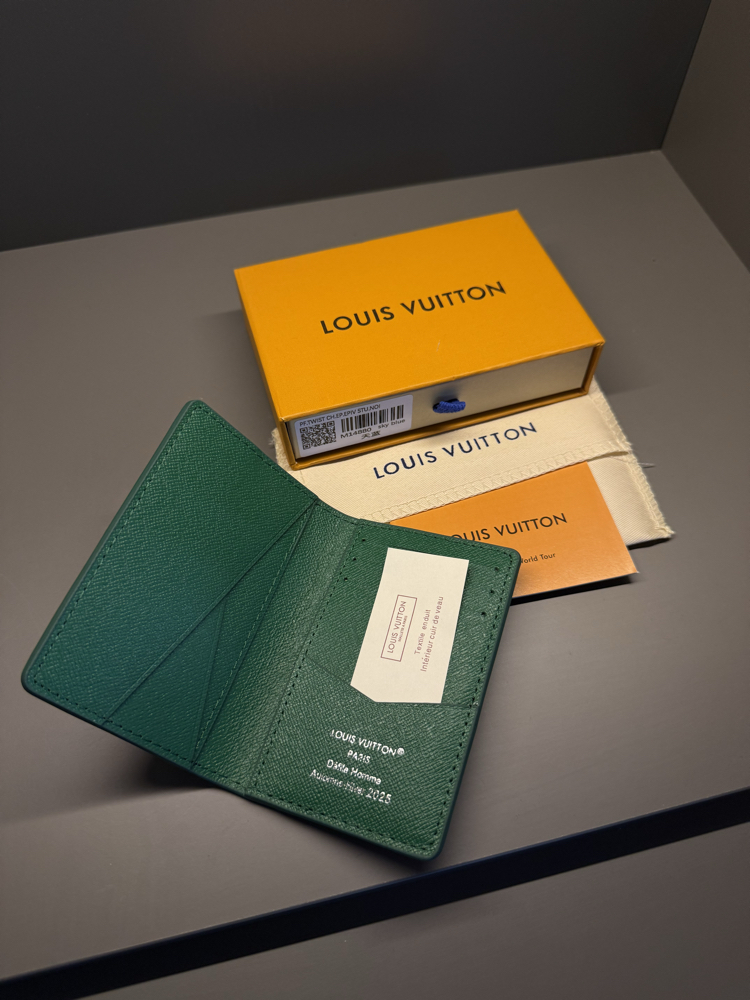 LOUIS VUITTON KARTLIK