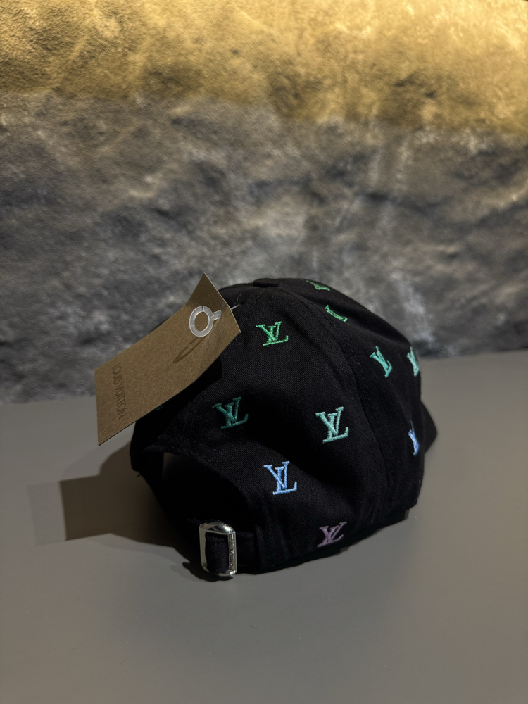 LOUIS VUITTON ŞAPKA
