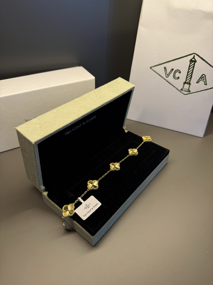 VAN CLEEF & ARPELS BİLEKLİK