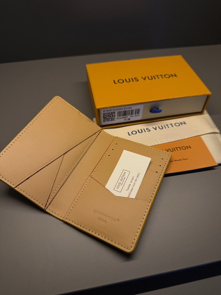 LOUIS VUITTON KARTLIK