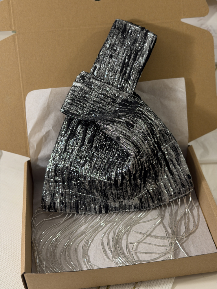 Silver Knot
