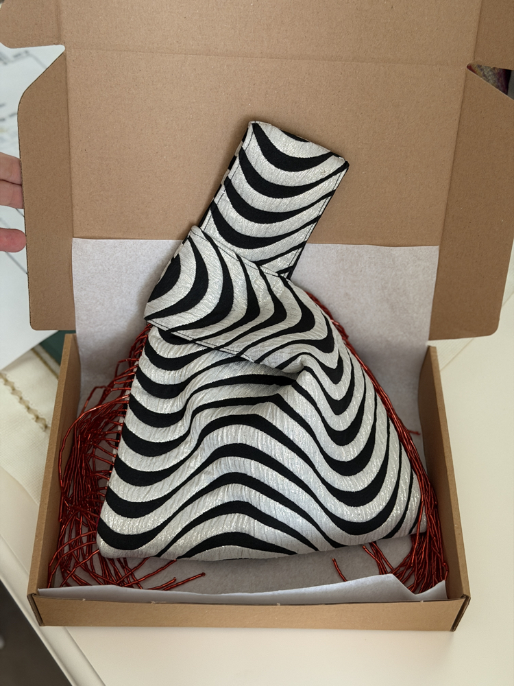 Knot Zebra
