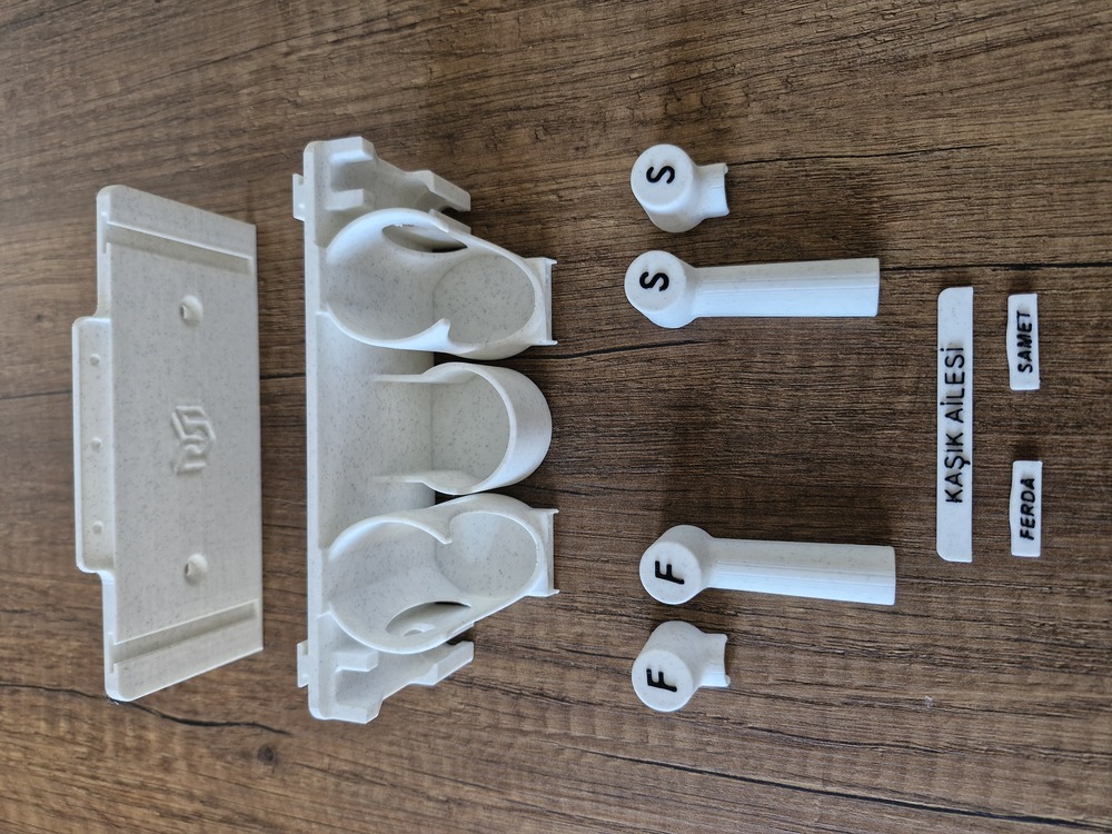 2 Kişilik Özel 3D Baskı Oral-B Elektrikli Diş Fırçası ve Aksesuar Düzenleyici