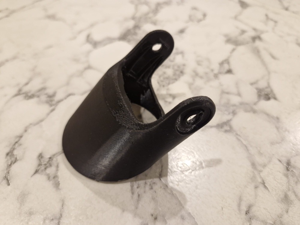 Philips XC7043 Süpürge Başlık–Hortum Arası Braket (3D Baskı – Uyumlu Parça)