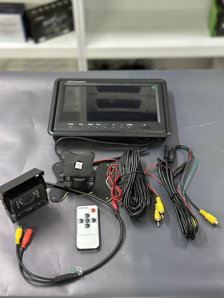 9” TFT Monitör / 1080P Kamera
