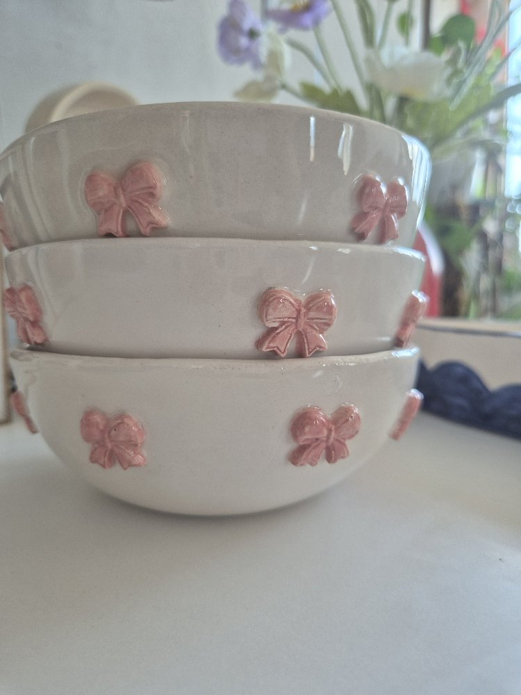 Pembe Kurdeleli Pinterest Kase