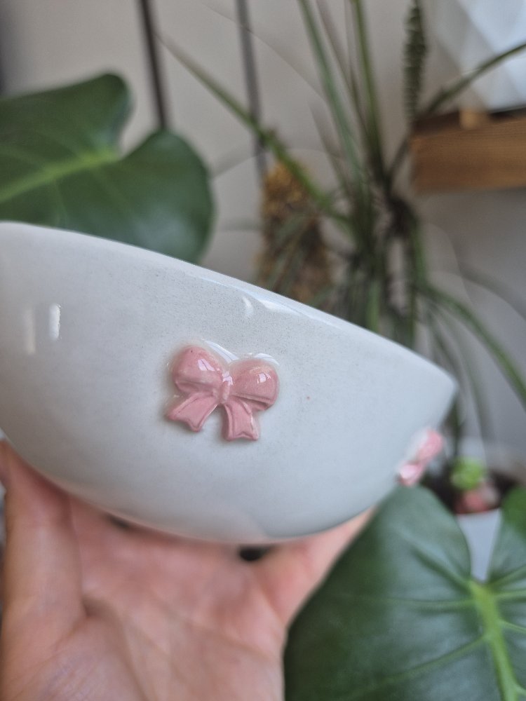 Pembe Kurdeleli Pinterest Kase