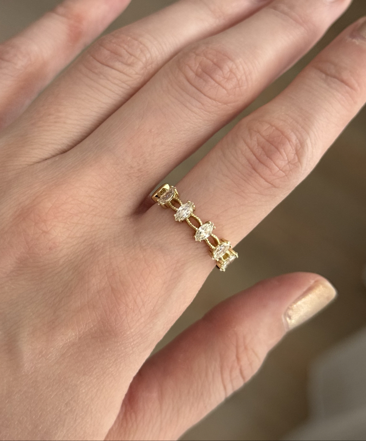 Mini markiz taşlı yüzük / xuping (14kgoldrenk)