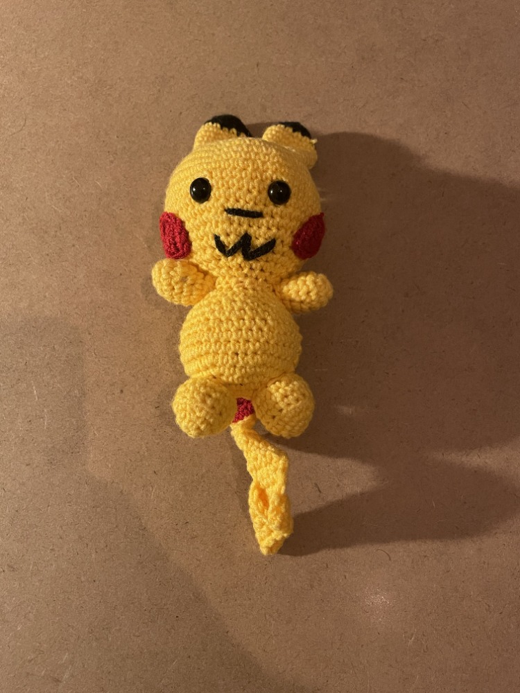 Tasarım Amigurumi Pikachu Figürü - Dekoratif Karakter & Kalıcı Hediye