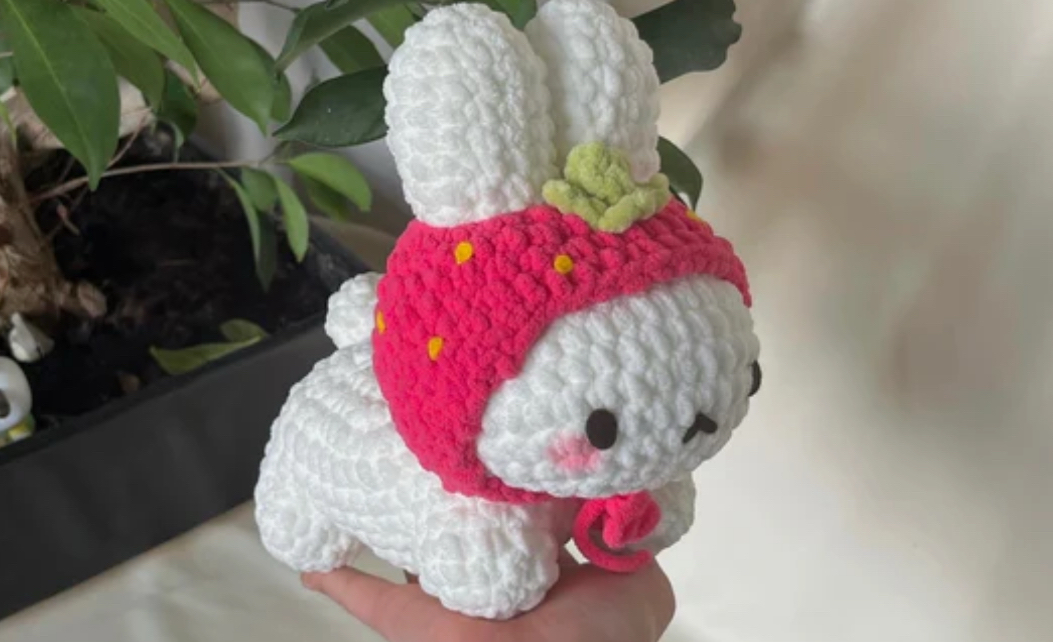 Strawberry Baby Bunny Peluş / Bag Charm