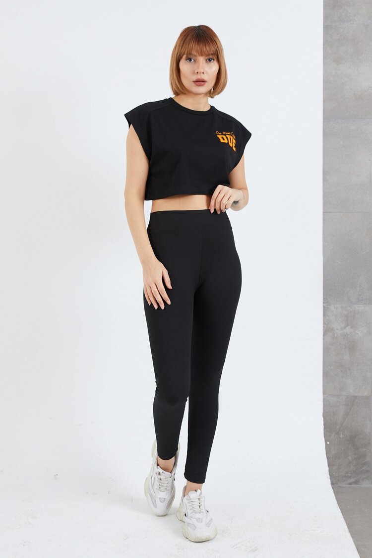 DUE Crop T-shirt