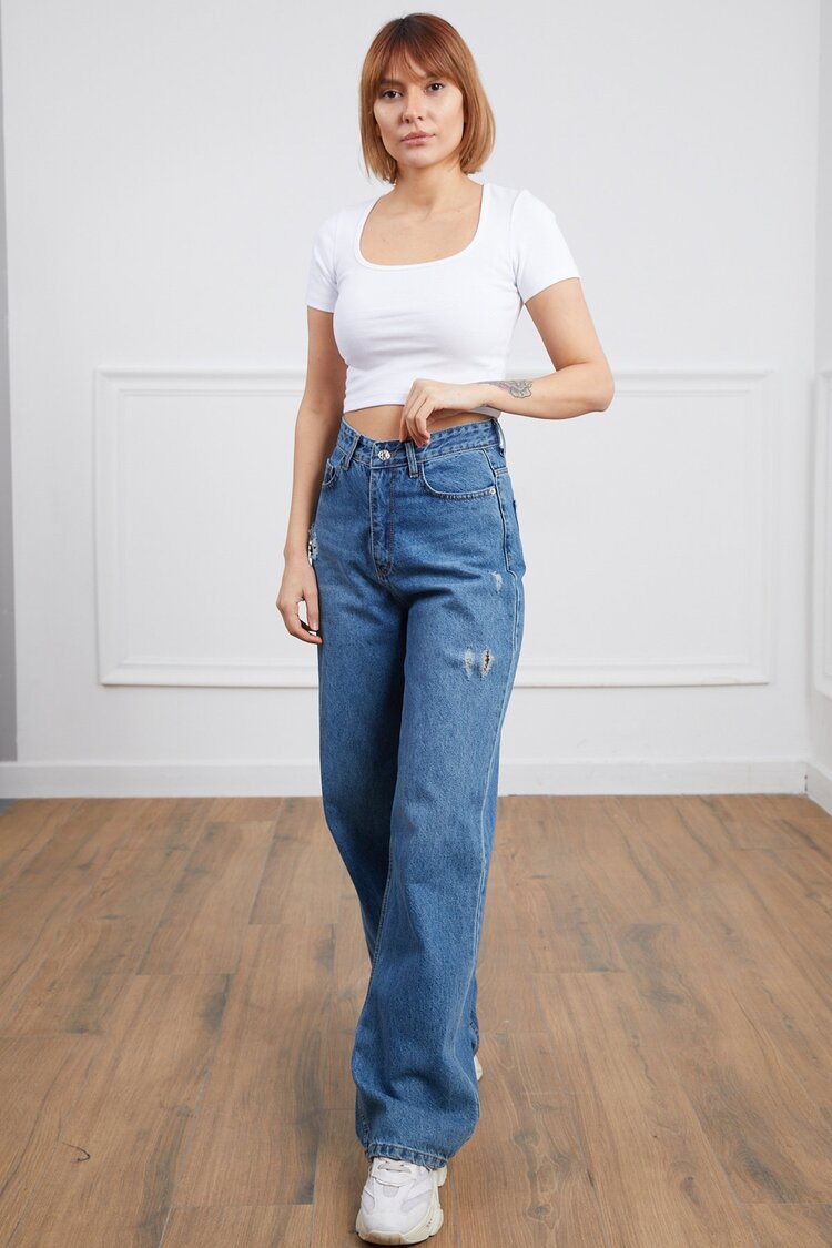 Kare Yaka Crop Body T-Shirt