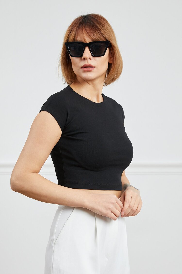 Basic Crop Body T-Shirt