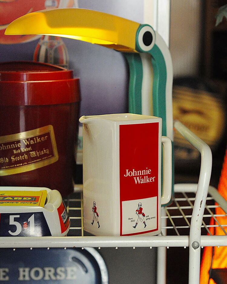 Johnnie Walker Karaf ve Buz Kovası 