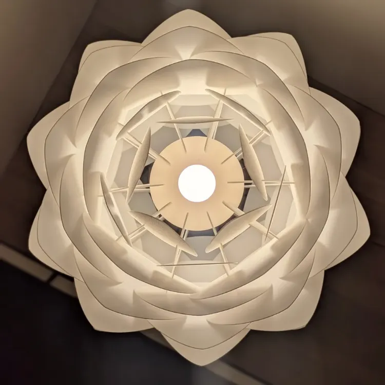 Lotus Abajur - İster Tavan , İster Masaüstü