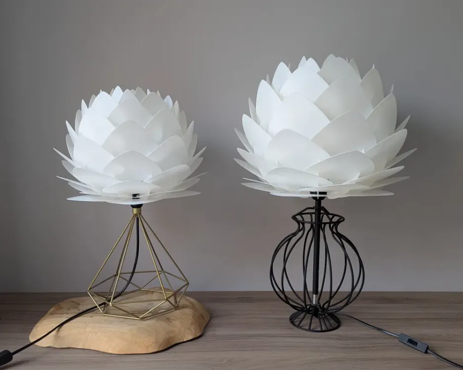 Lotus Abajur - İster Tavan , İster Masaüstü