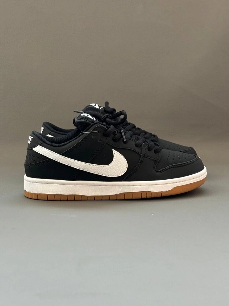 Nike Dunk low siyah-beyaz 