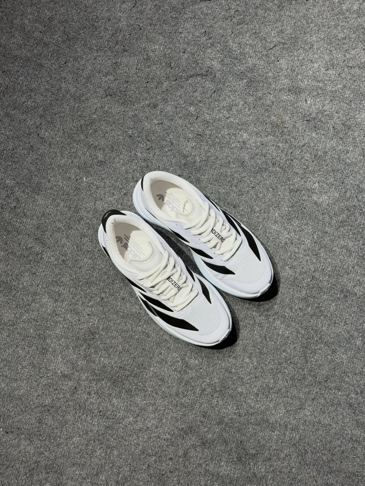 Adidas adizero beyaz 