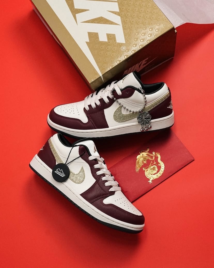Nike air Jordan dragon 